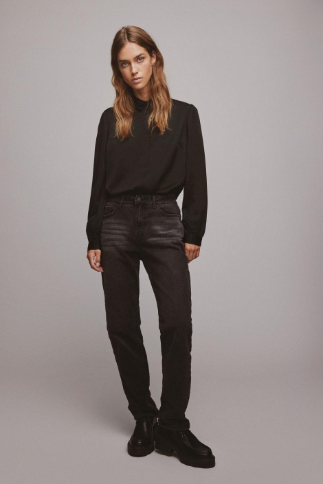 Vila zwarte dames blouse | Model vooraanzicht