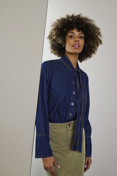 Culture blauwe dames blouse | Sfeerbeeld, In situatie