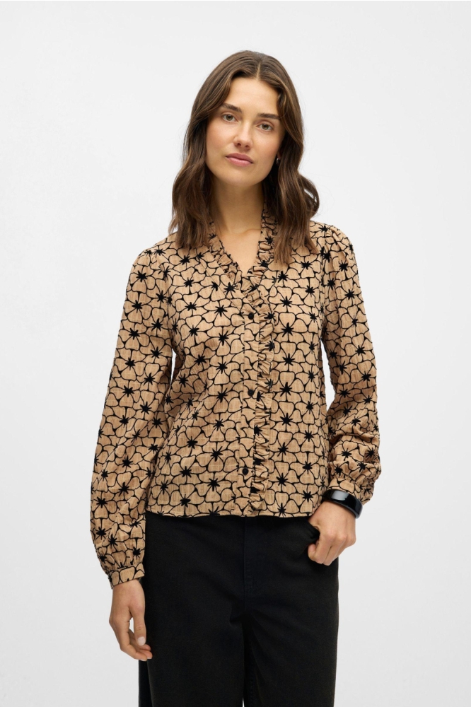 Object bruine dames blouse | Model vooraanzicht