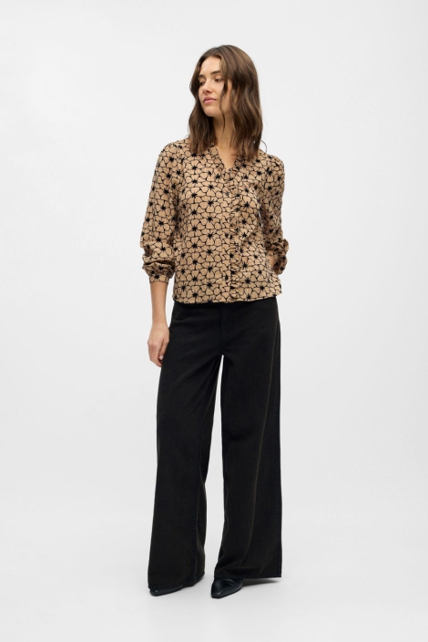Object bruine dames blouse | Model