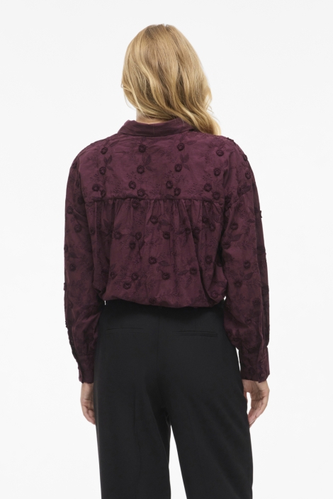 Vila bordeaux dames blouse | Model achteraanzicht