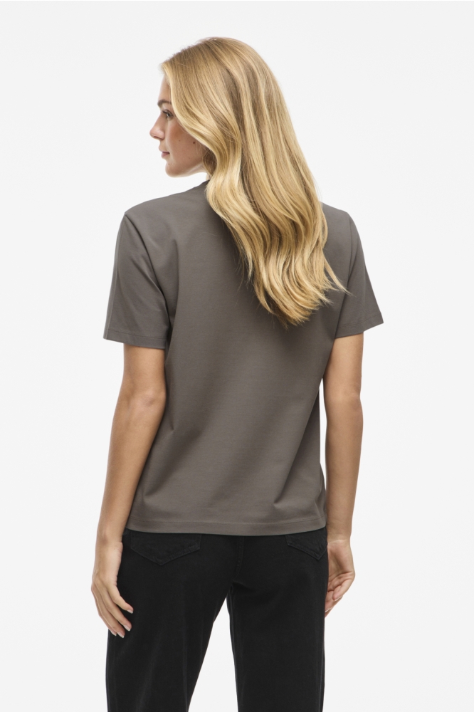 Vila bruine dames t-shirt | Model achteraanzicht