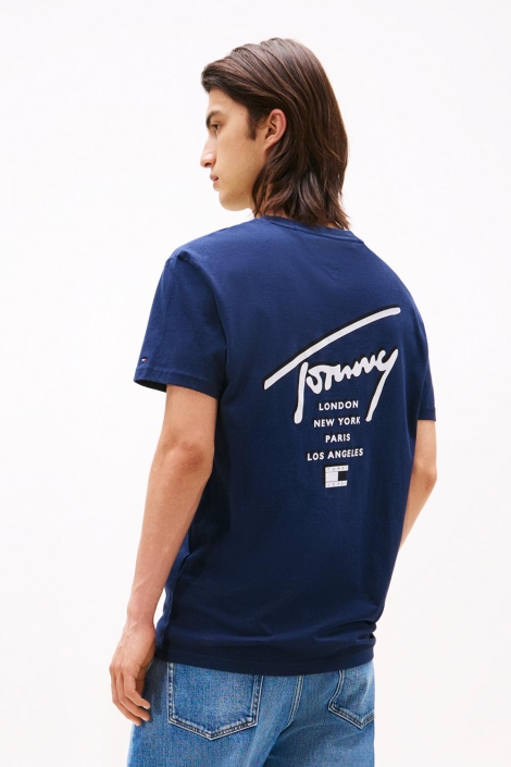 Tommy Jeans blauwe heren t-shirt | Model achteraanzicht