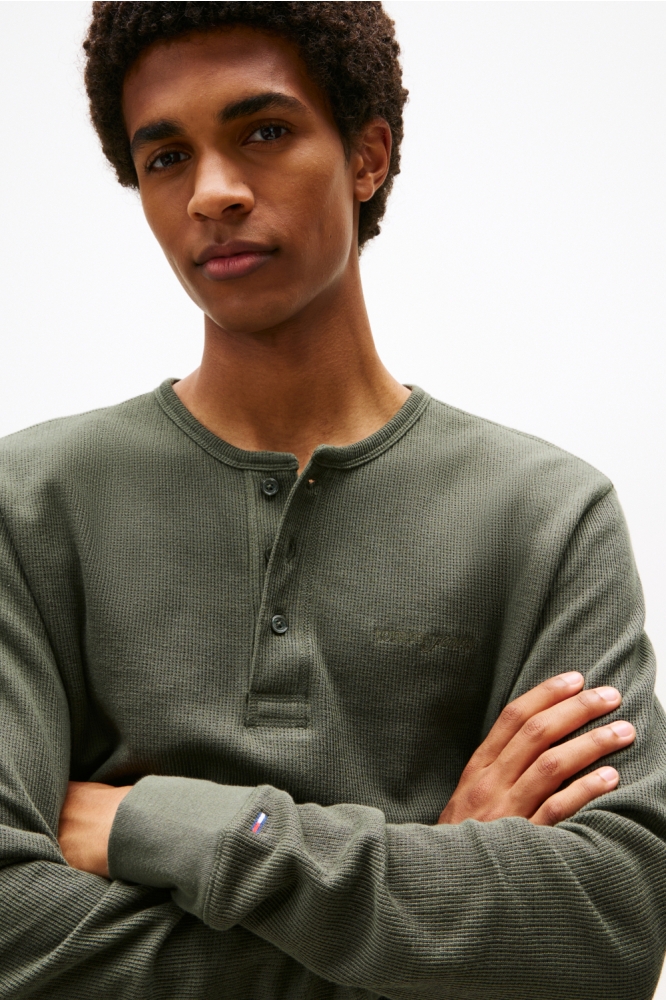 Tommy Jeans groene heren t-shirt | Close up