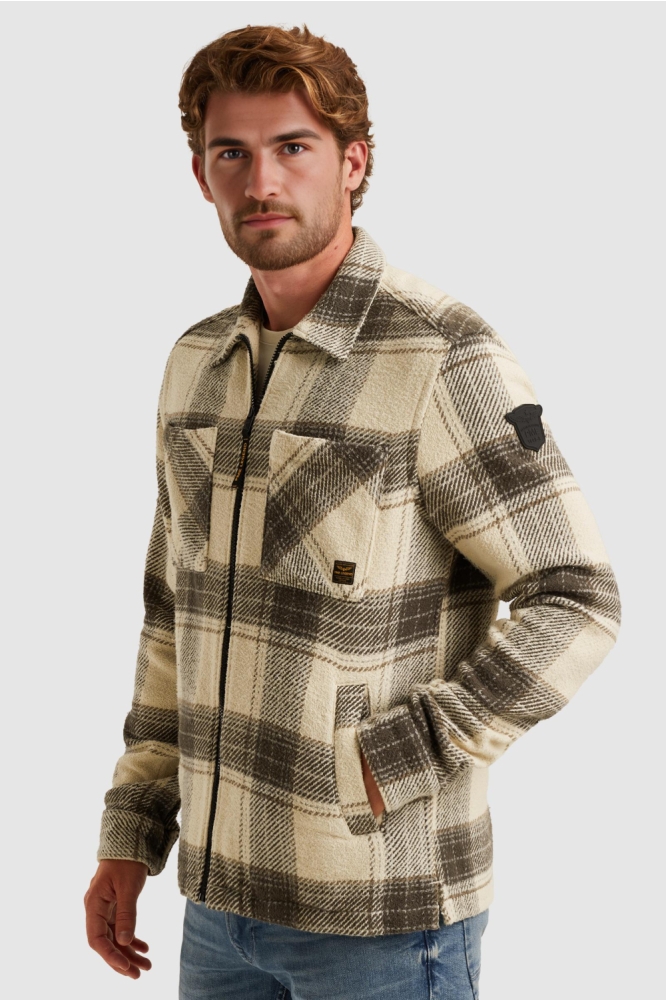 PME legend beige heren overhemd | Model zijaanzicht