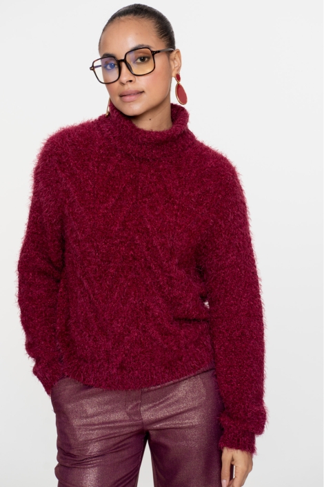 Geisha bordeaux dames trui | Model vooraanzicht