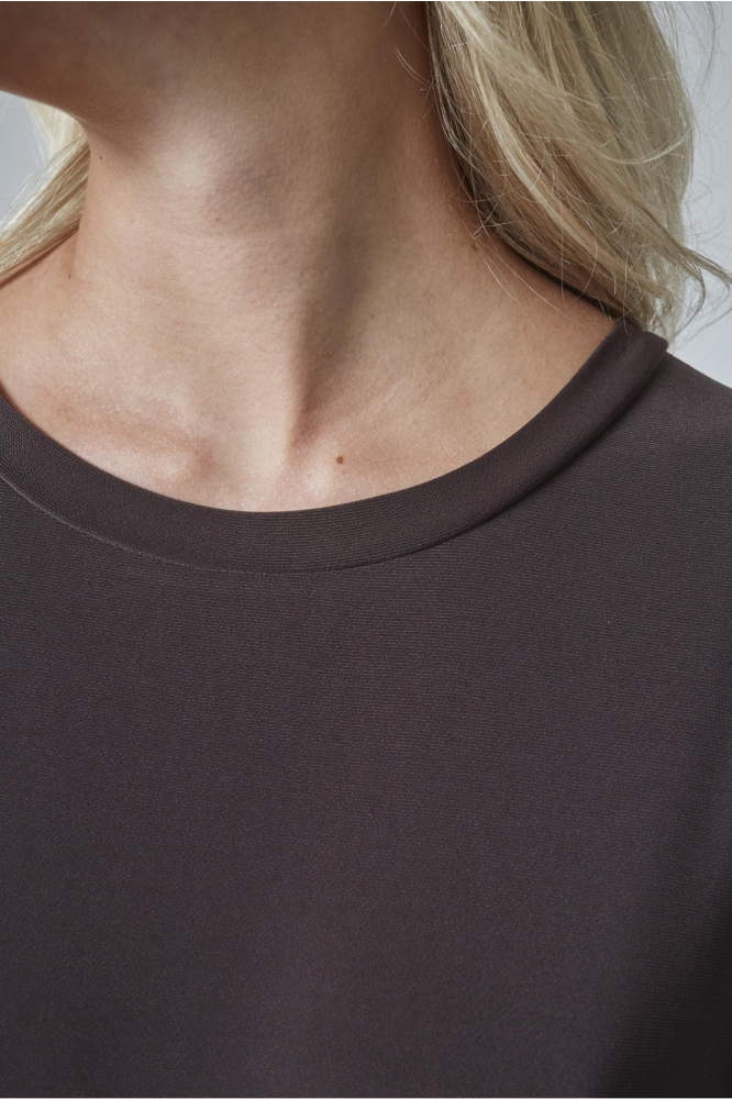 SisterS point bruine dames t-shirt | Close up