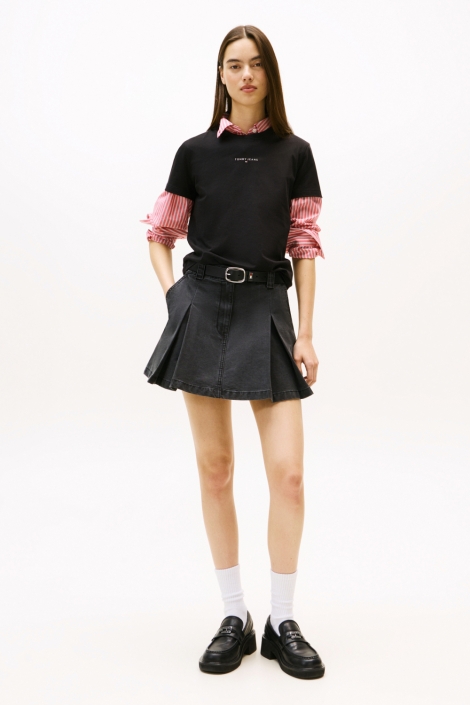 Tommy Jeans zwarte dames t-shirt | Model