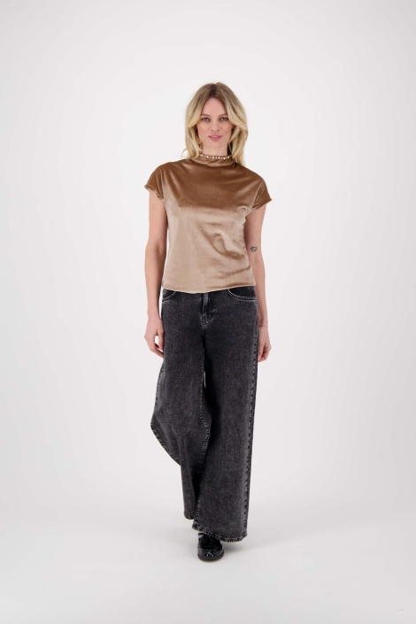 Zusss dames t-shirt | Model