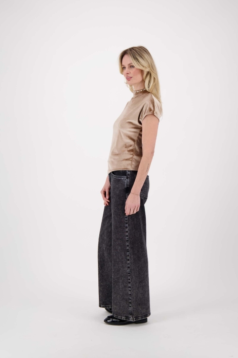 Zusss dames t-shirt | Model