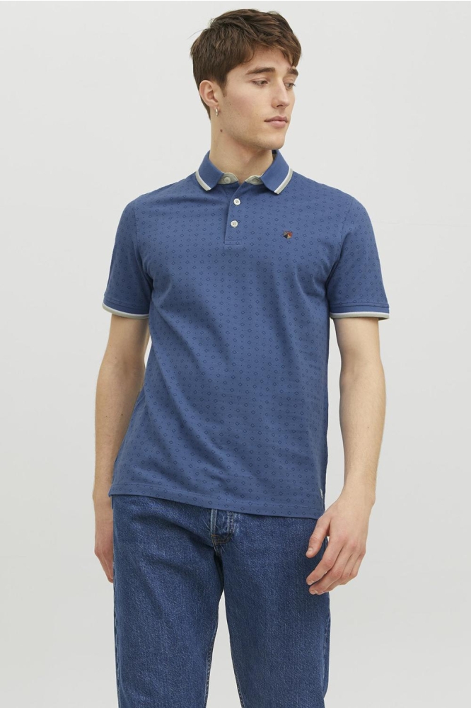 JPRPAULOS PLAY AOP BLU. SS POLO 12154548 Bright Cobalt