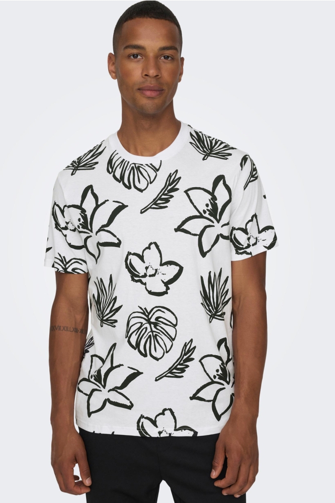 ONSADAM REG SS AOP TEE 22026038 Bright White