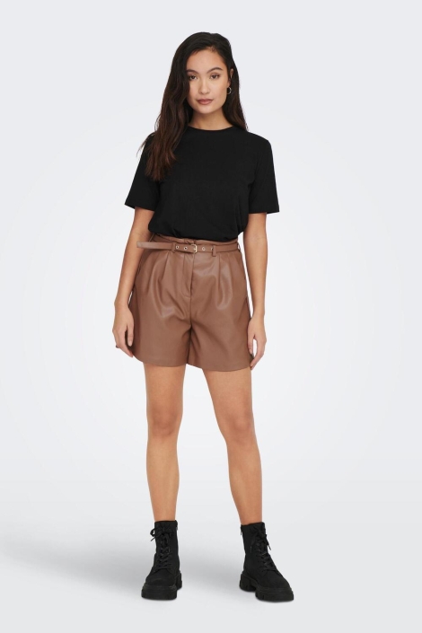 Only zwarte dames t-shirt | Model