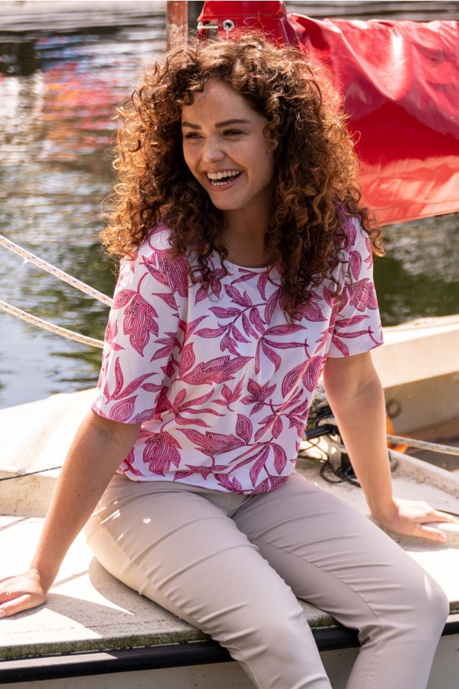 SISI STIPPEL BLAD 6233 640 FUCHSIA