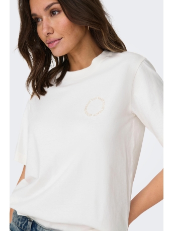 Jacqueline de Yong T-shirt JDYPENNY S/S PATCH EMB TOP JRS 15306388 Cloud dancer/circle emb