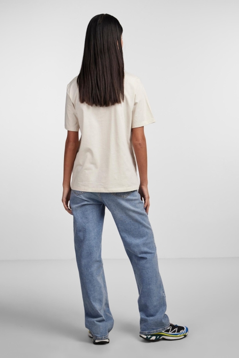 Pieces ecru dames t-shirt | Model achteraanzicht