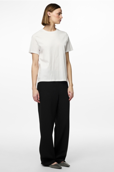 Pieces witte dames t-shirt | Model