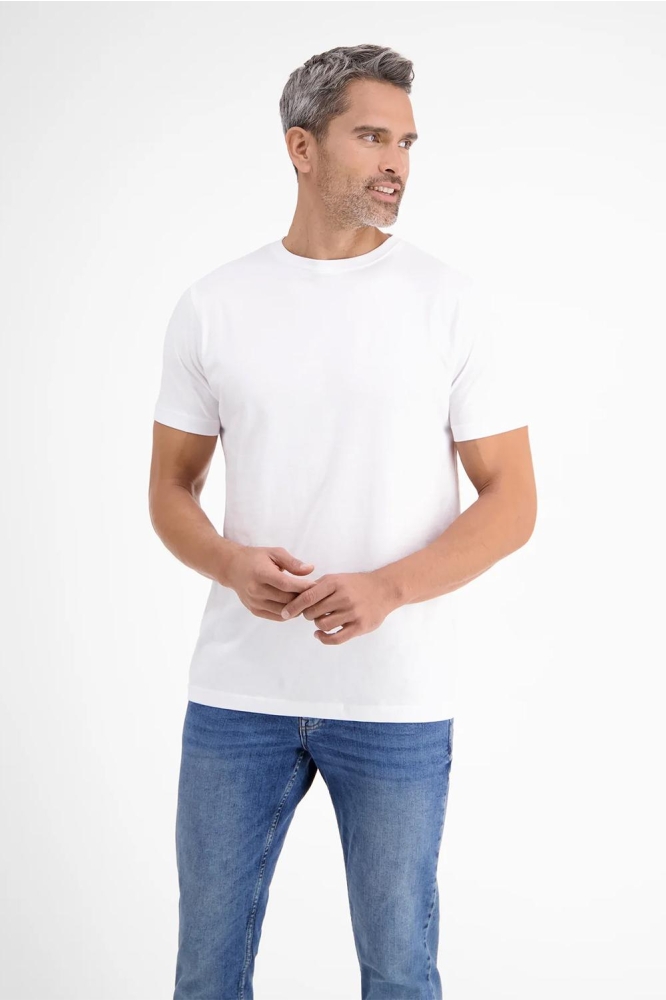Lerros witte heren t-shirt | Model vooraanzicht