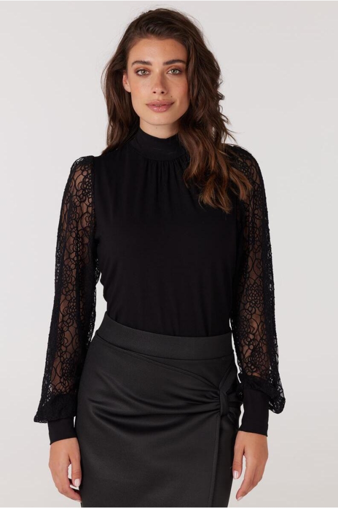 HOLLY W23 V107 TOP WITH LACE 000999 BLACK