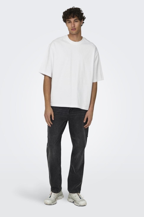 Only & Sons witte heren t-shirt | Model vooraanzicht