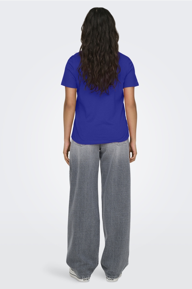 Only blauwe dames t-shirt | Model