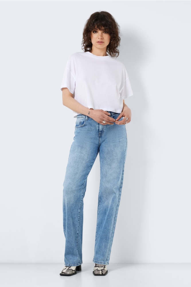 Noisy may witte dames t-shirt | Model vooraanzicht