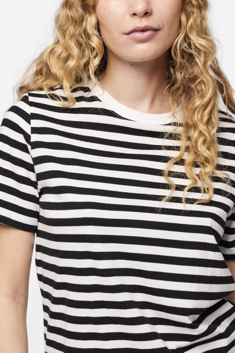 Pieces zwarte dames t-shirt | Close up