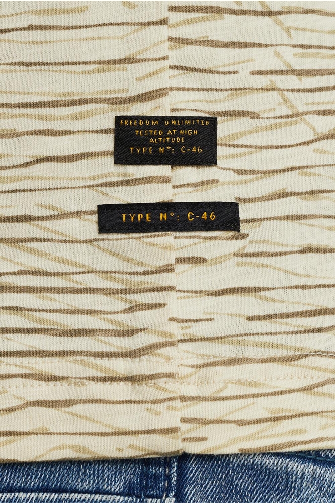 PME legend beige heren t-shirt | Close up