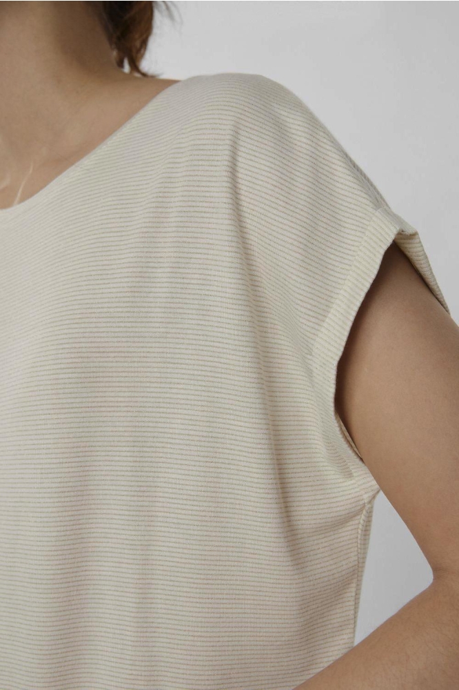 Vero Moda beige dames t-shirt | Close up