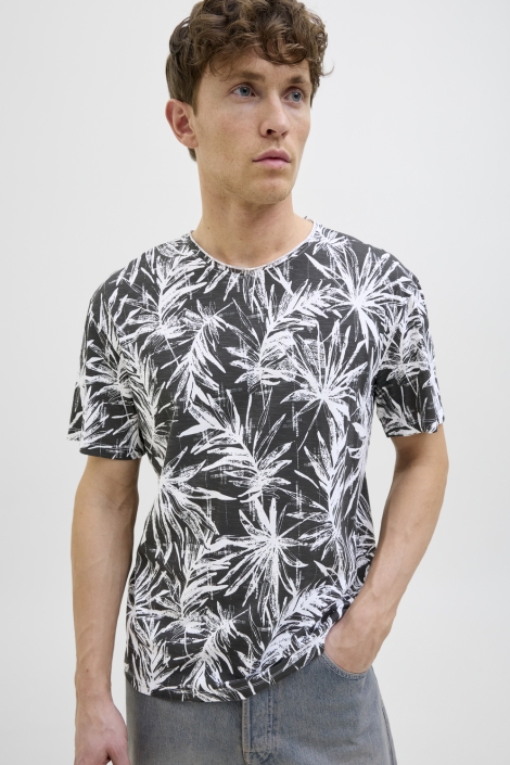 Jack & Jones zwarte heren t-shirt | Model vooraanzicht