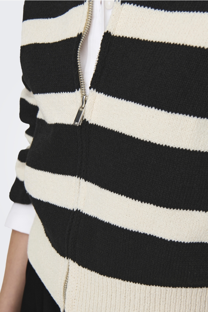 Only zwarte dames vest | Close up