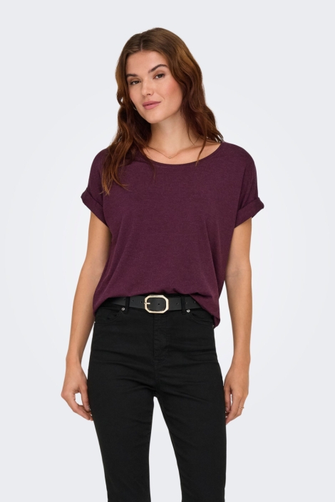 Only bordeaux dames t-shirt | Model vooraanzicht