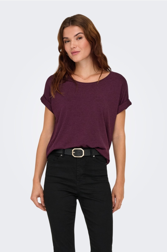 Only bordeaux dames t-shirt | Model vooraanzicht