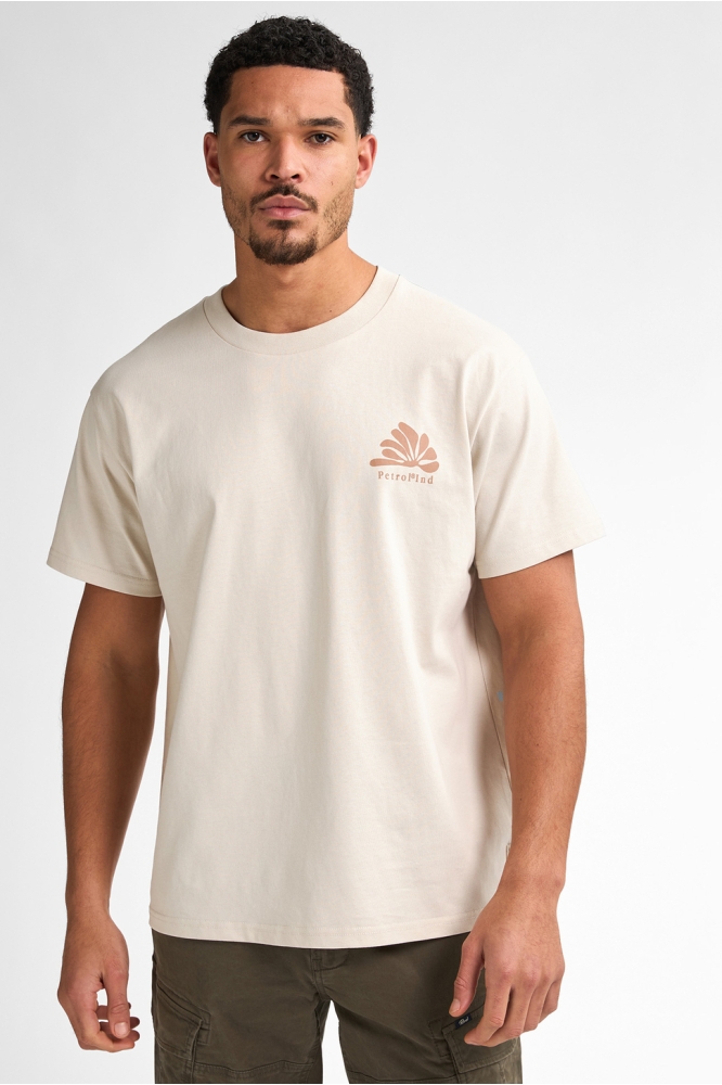Petrol Industries beige heren t-shirt | Model vooraanzicht