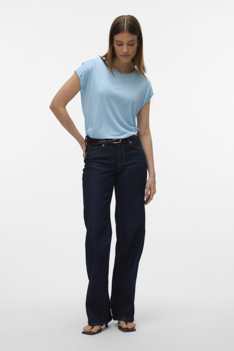 Vero Moda blauwe dames t-shirt | Model