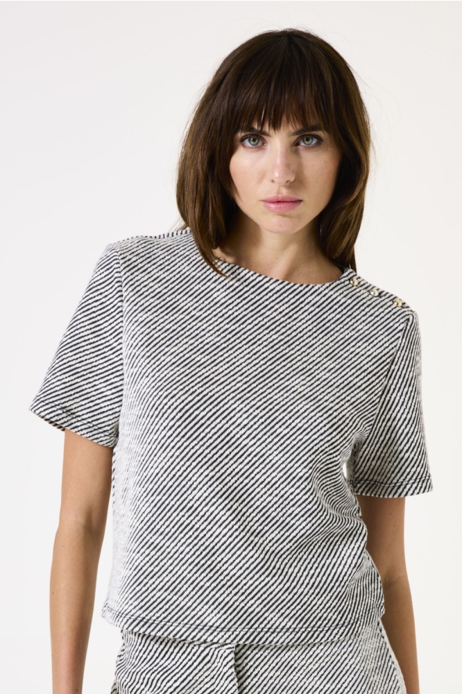 Garcia zwarte dames t-shirt | Model vooraanzicht