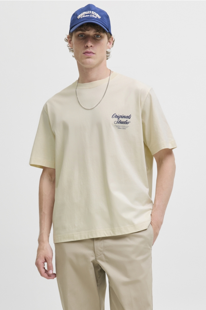 Jack & Jones beige heren t-shirt | Model vooraanzicht
