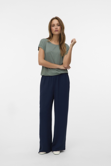 Vero Moda groene dames t-shirt | Model