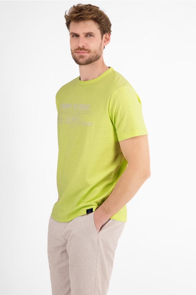 Lerros gele heren t-shirt | Model zijaanzicht