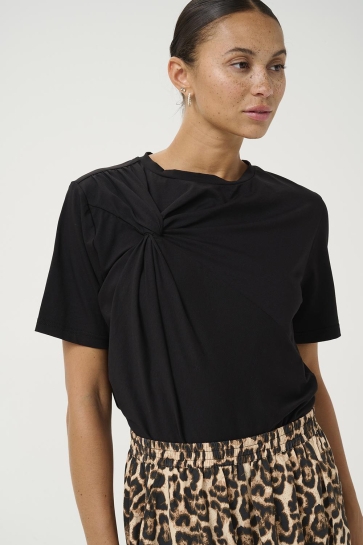 Kaffe T-shirt KAELOISE T SHIRT 10509656 100121 BLACK DEEP