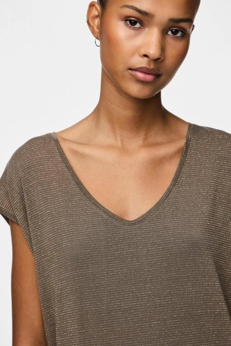Pieces bruine dames t-shirt | Close up