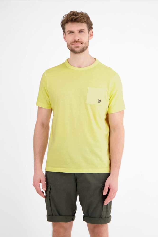 Lerros gele heren t-shirt | Model zijaanzicht