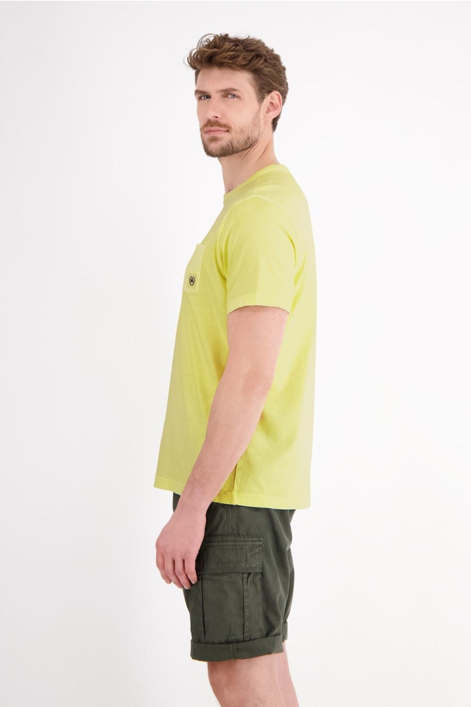 Lerros gele heren t-shirt | Model zijaanzicht