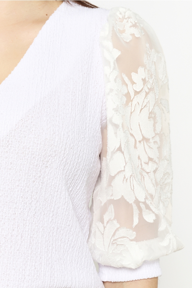LolaLiza witte dames t-shirt | Unique Selling Point