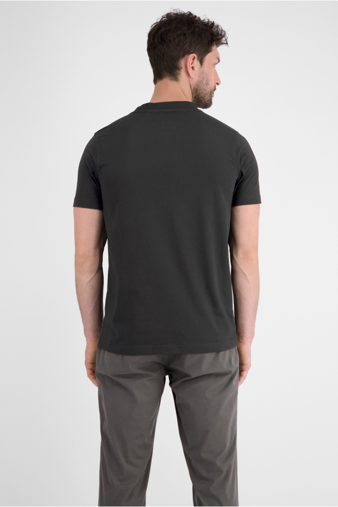 Lerros zwarte heren t-shirt | Model achteraanzicht