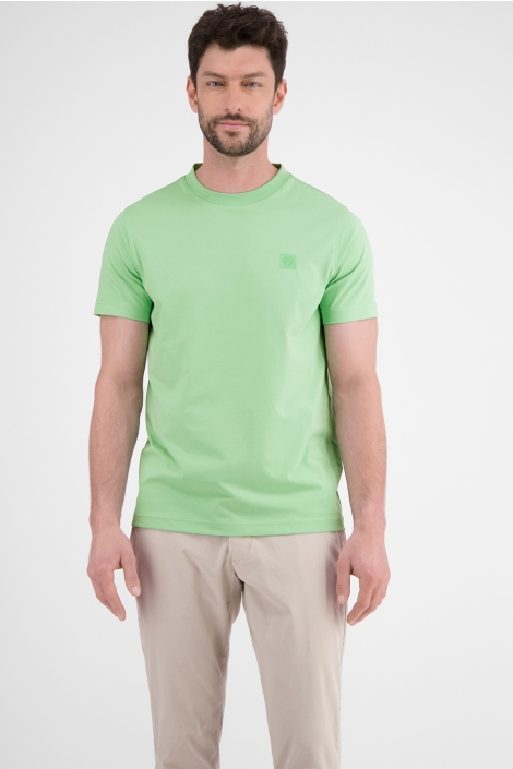 Lerros groene heren t-shirt | Model vooraanzicht