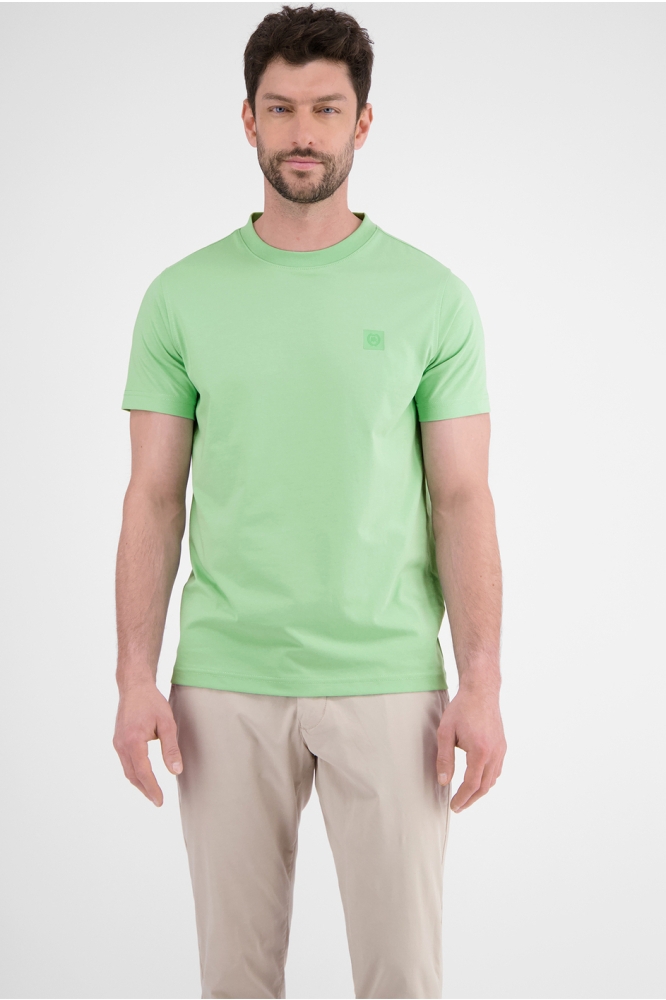 Lerros groene heren t-shirt | Model vooraanzicht