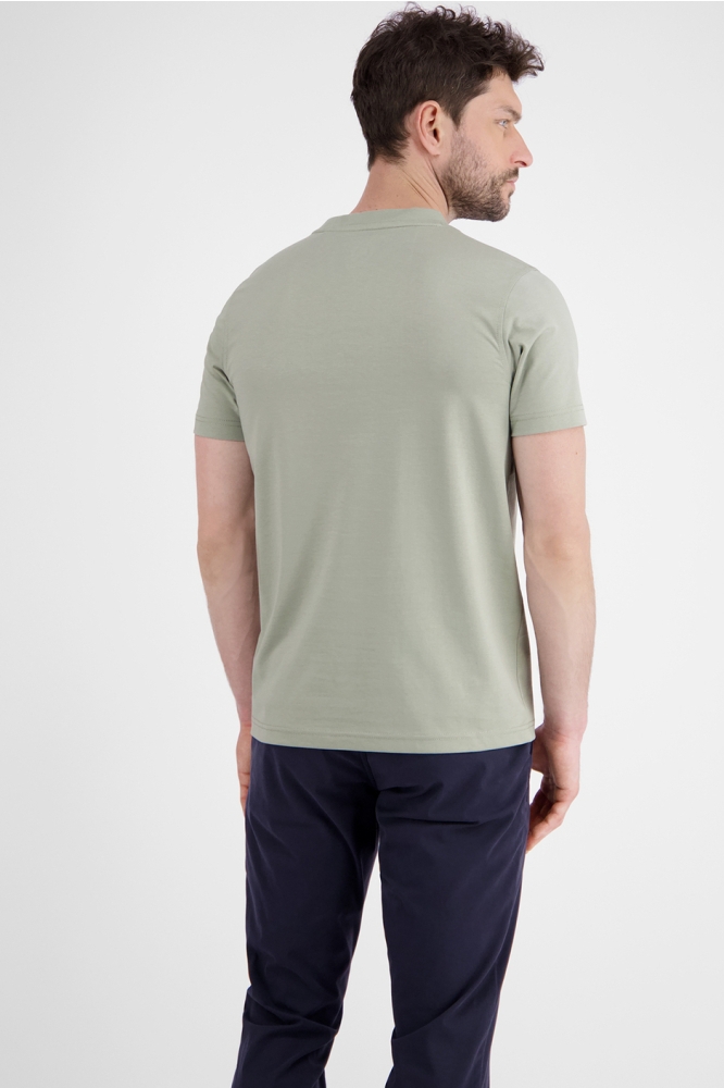 Lerros groene heren t-shirt | Model achteraanzicht