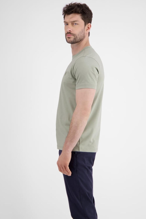 Lerros groene heren t-shirt | Model zijaanzicht