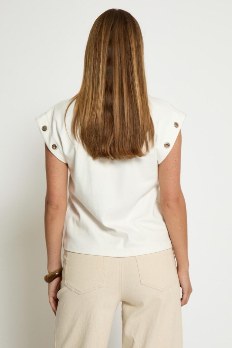 Minus ecru dames t-shirt | Model achteraanzicht